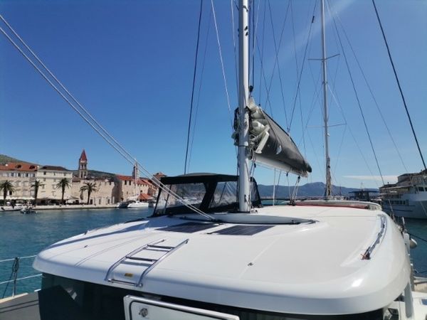 Lagoon 40 | Wave Elli