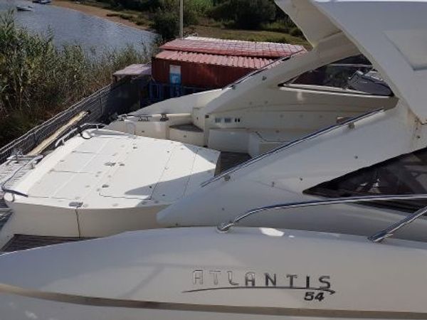 Atlantis 54 | Tittia