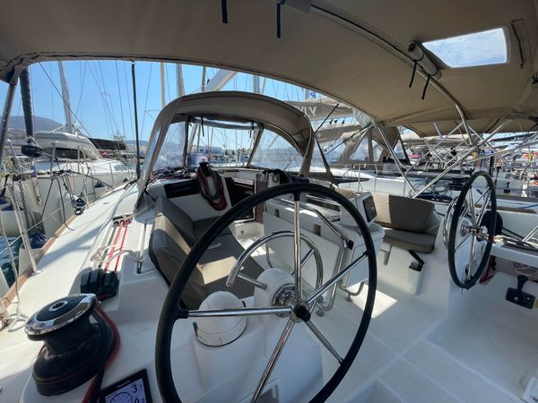 Jeanneau Sun Odyssey 419 | Blueberry