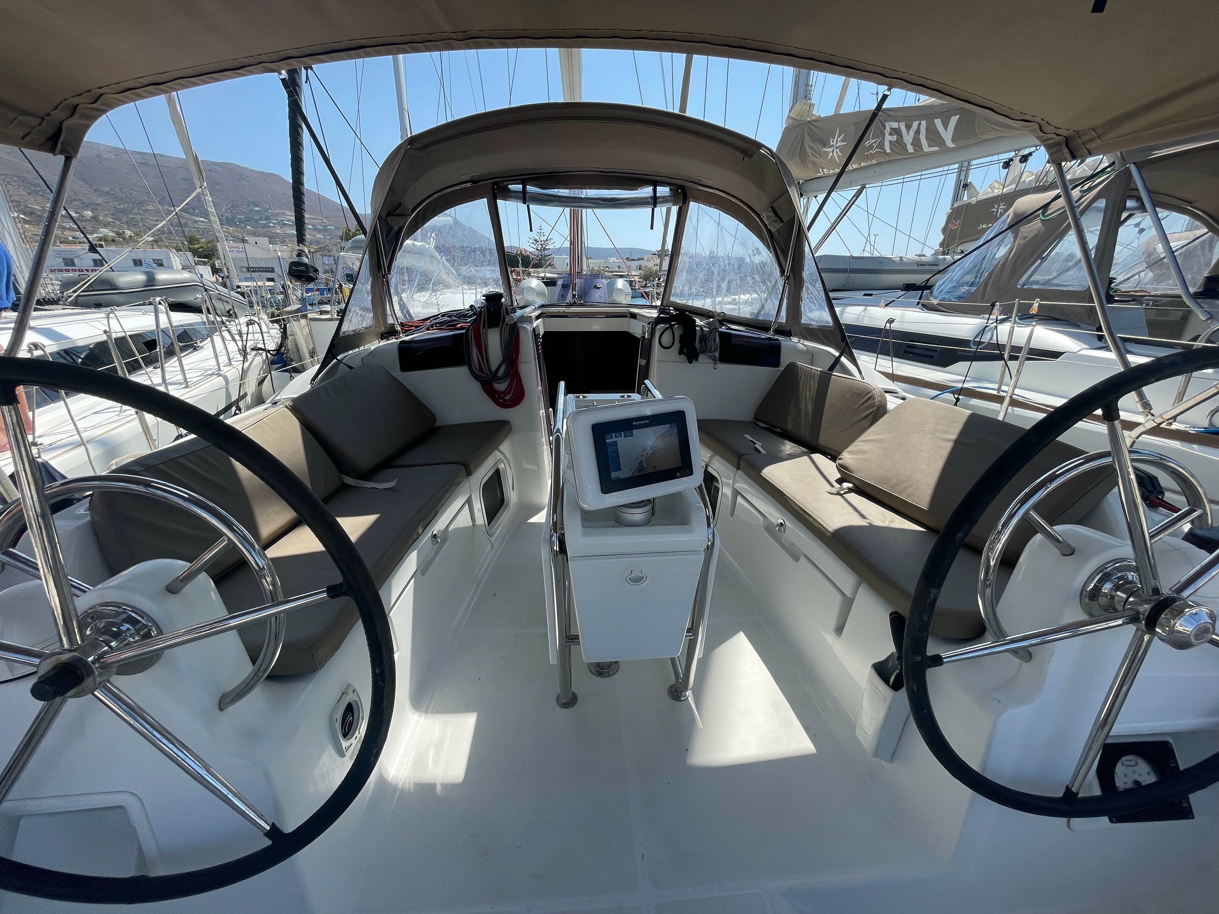Jeanneau Sun Odyssey 419 | Blueberry