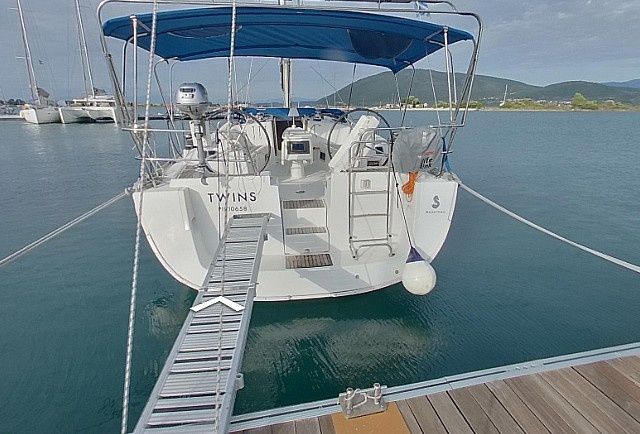 Beneteau Oceanis 43 | Twins