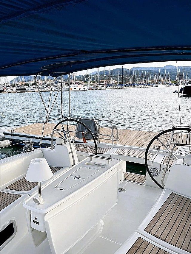 Beneteau Oceanis 43 | Twins