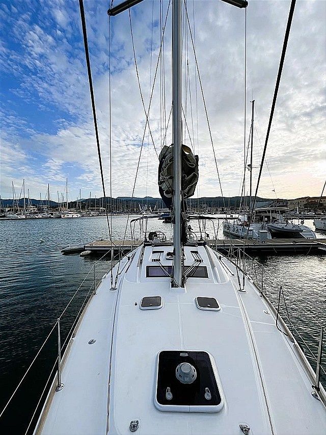 Beneteau Oceanis 43 | Twins