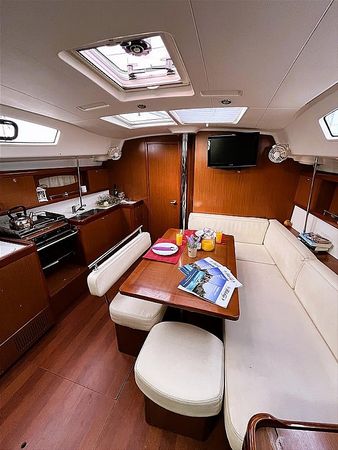 Beneteau Oceanis 43 | Twins