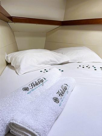 Beneteau Oceanis 43 | Twins