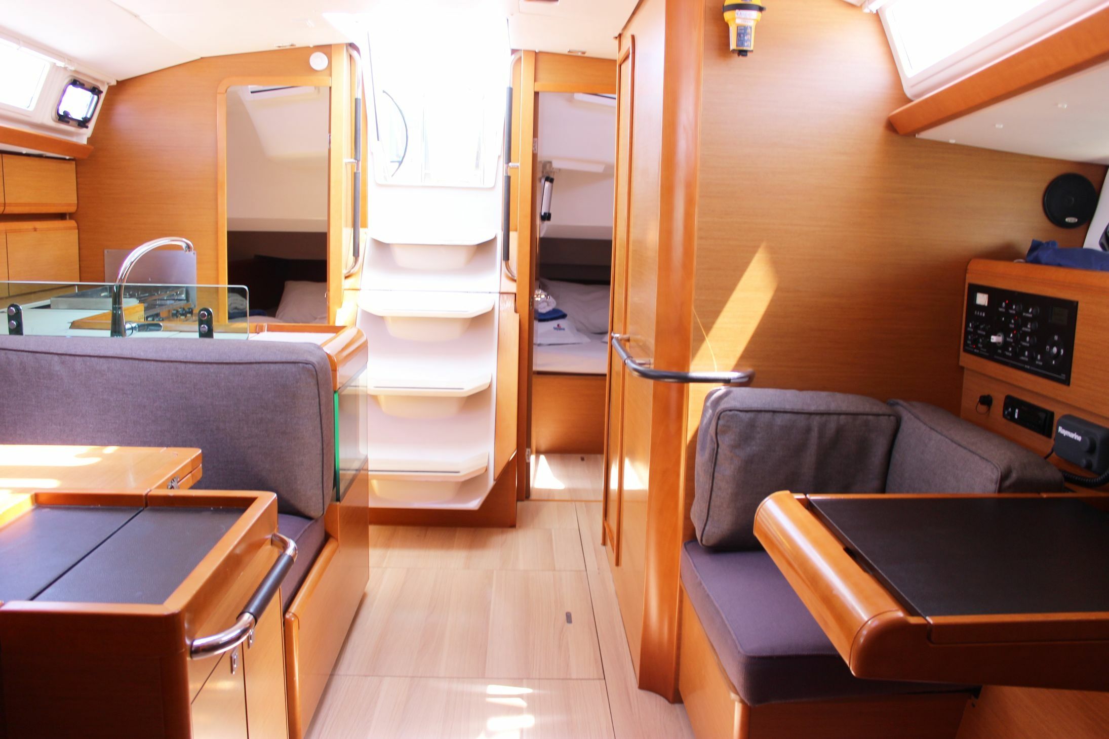 Jeanneau Sun Odyssey 419 | Lionheart