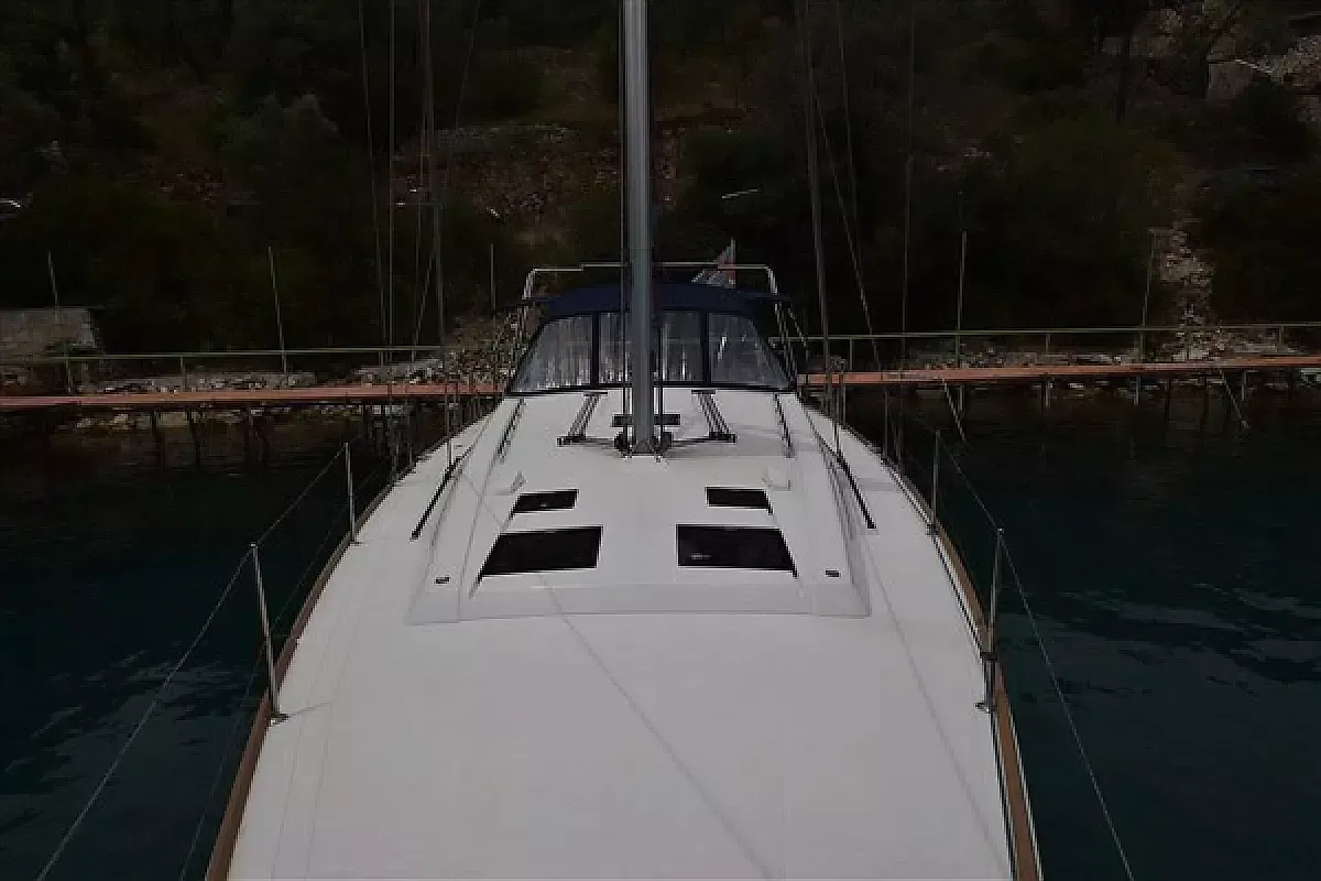 Beneteau Oceanis 45 | Chilli Pepper