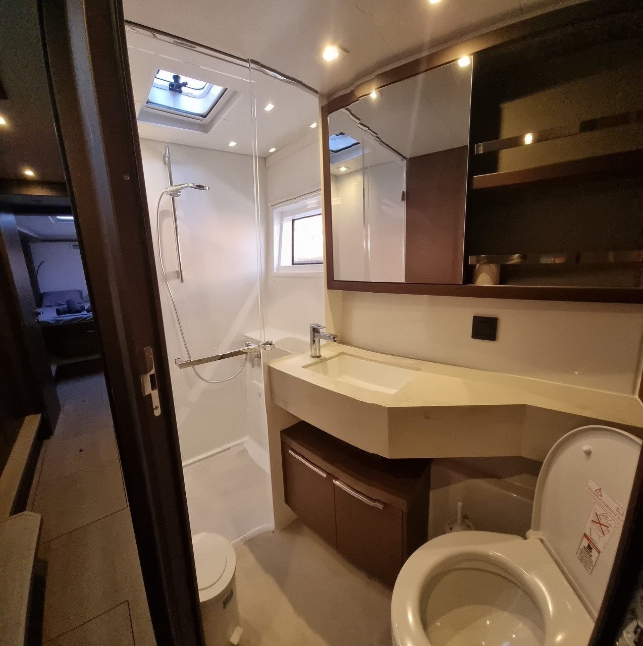 Lagoon 46 | Hydra 14