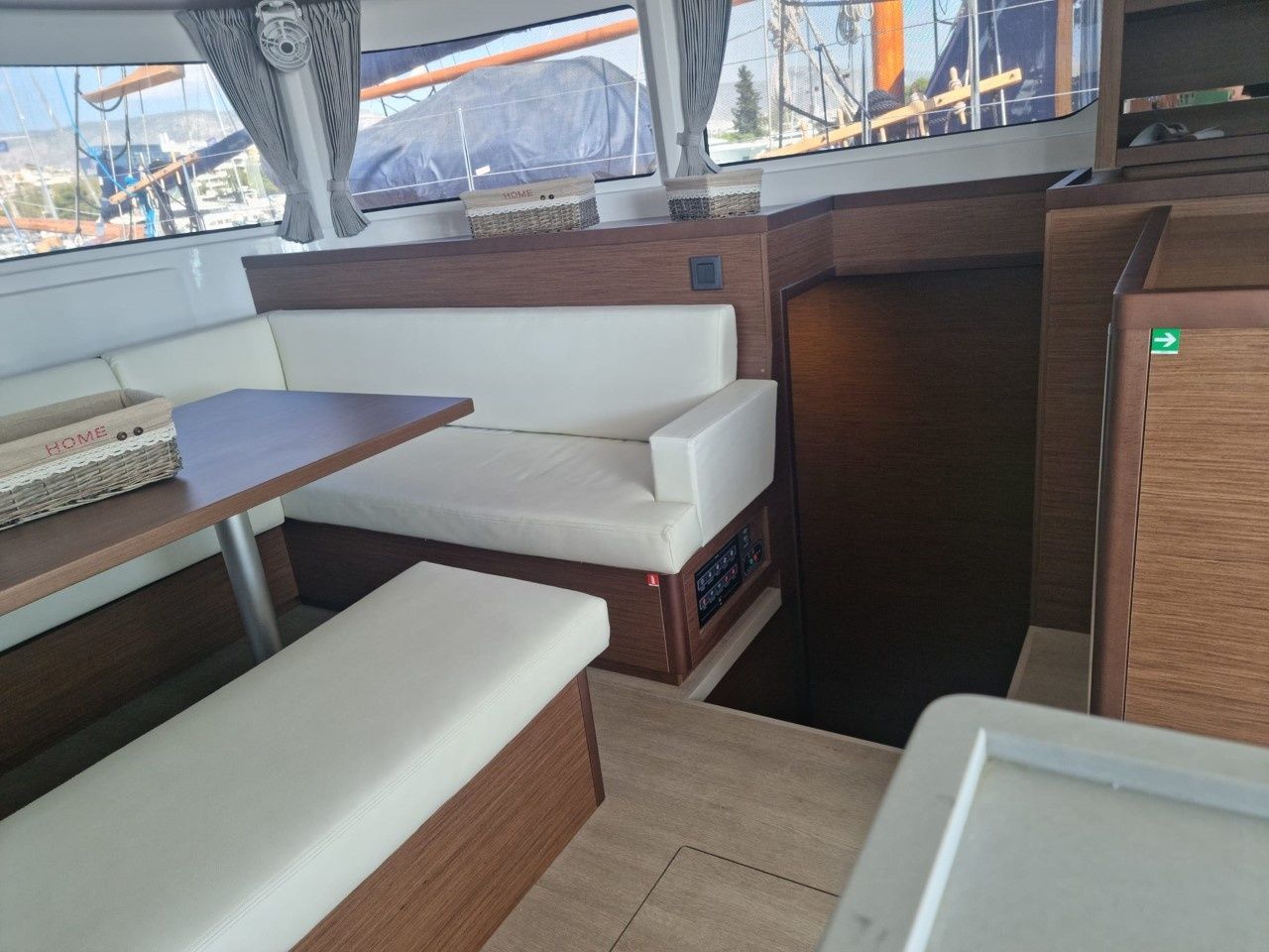 Lagoon 46 | Hydra 14