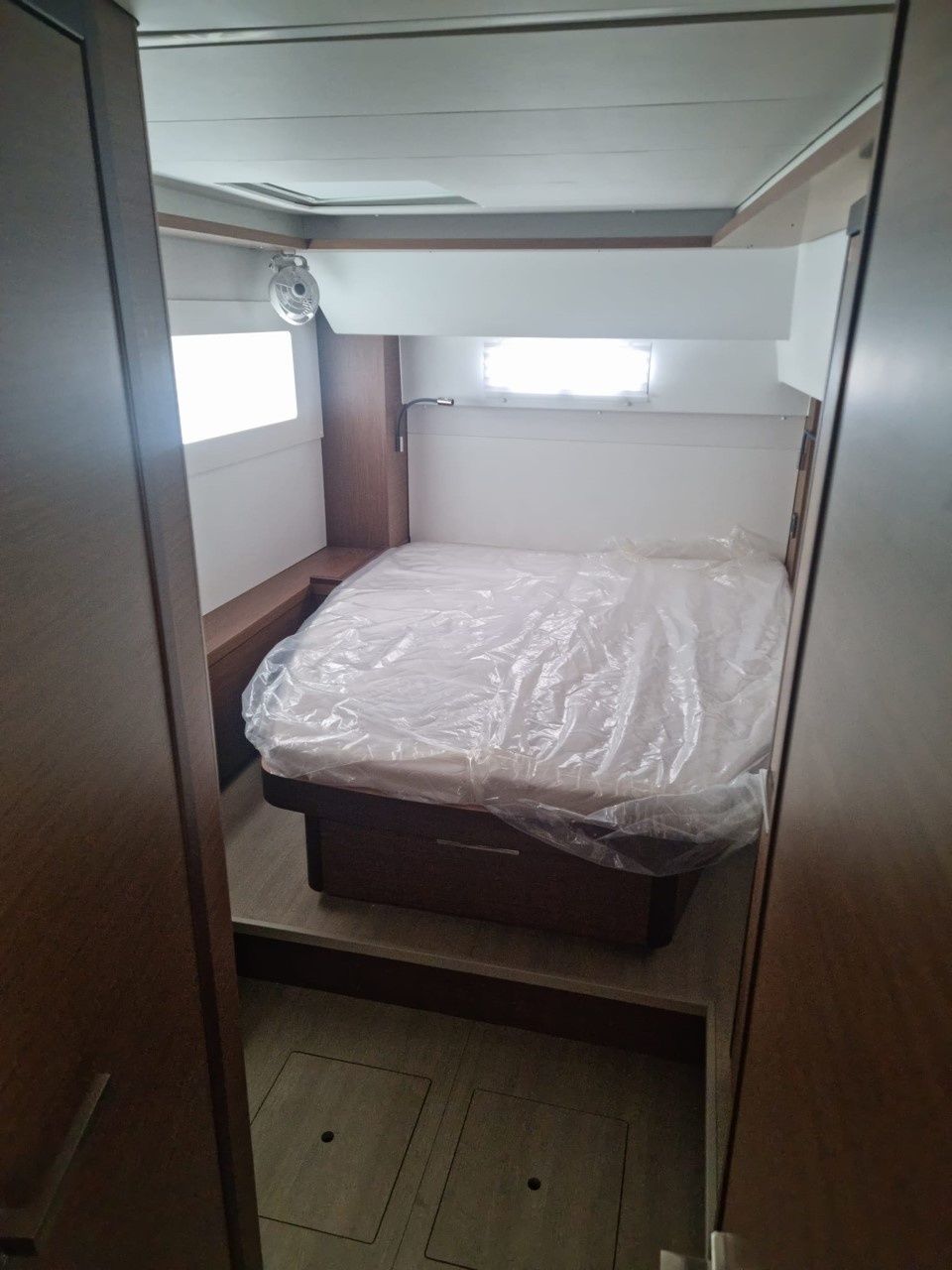 Lagoon 46 | Hydra 14