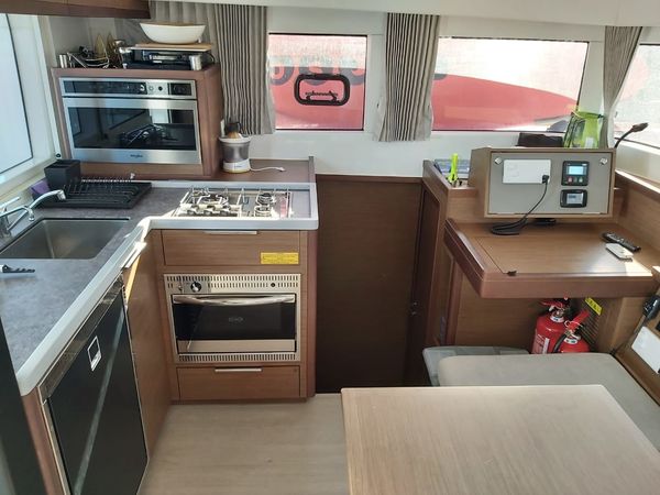 Lagoon 40 | Sol Invictus