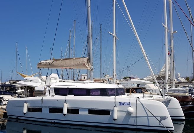 Dufour Catamarans 48 | Paradise Planet