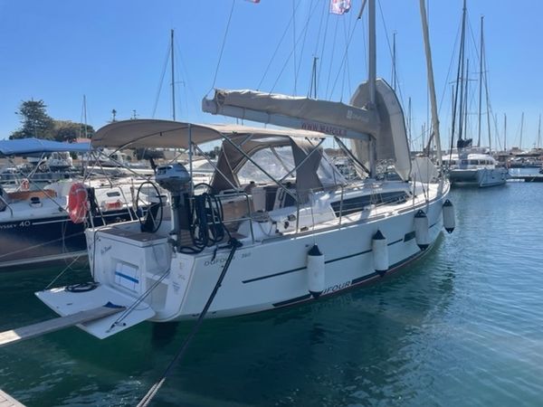 Dufour 360 | Joy Planet