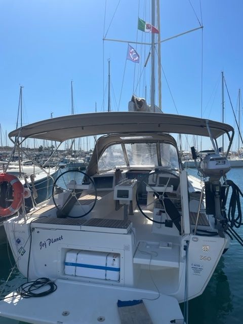 Dufour 360 | Joy Planet