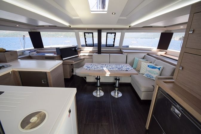 Fountaine Pajot Astrea 42 | Osaya