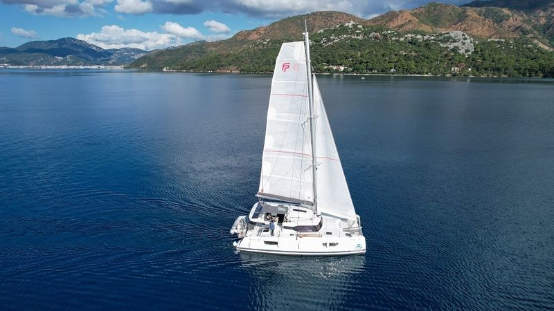 Fountaine Pajot Astrea 42 | Osaya