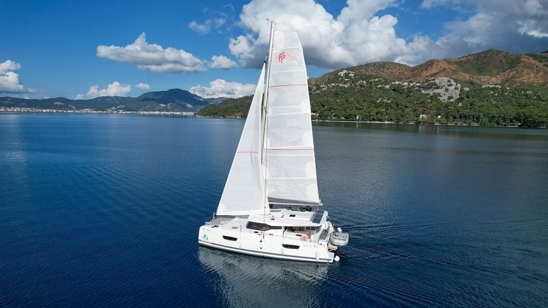 Fountaine Pajot Astrea 42 | Osaya