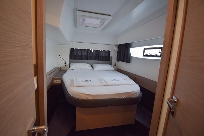 Fountaine Pajot Astrea 42 | Osaya