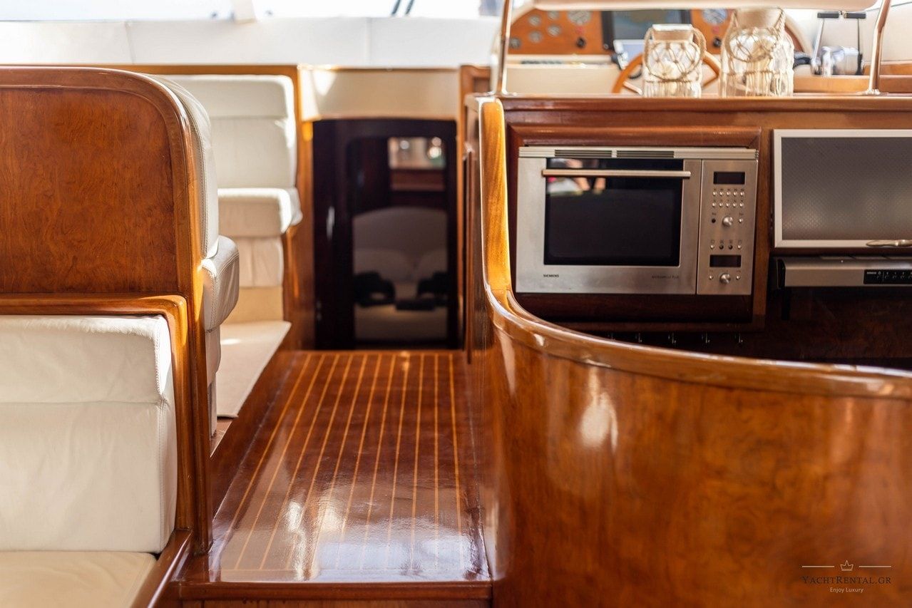 Custom Built 55 | Queen Yacht