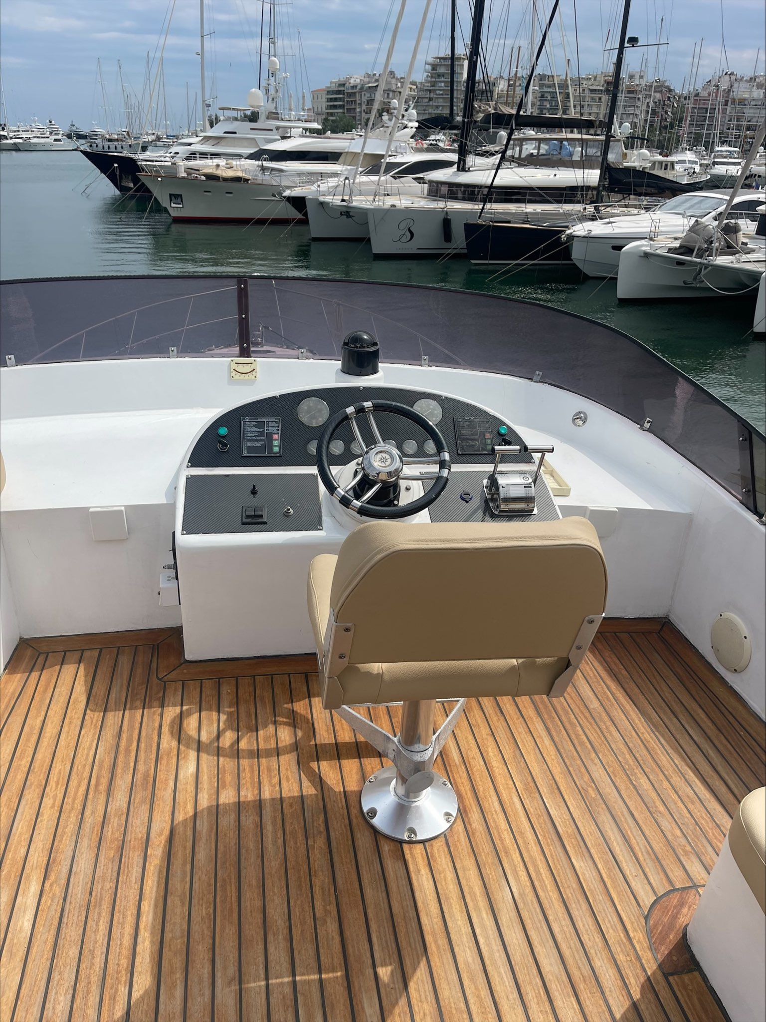 Custom Built 55 | Queen Yacht