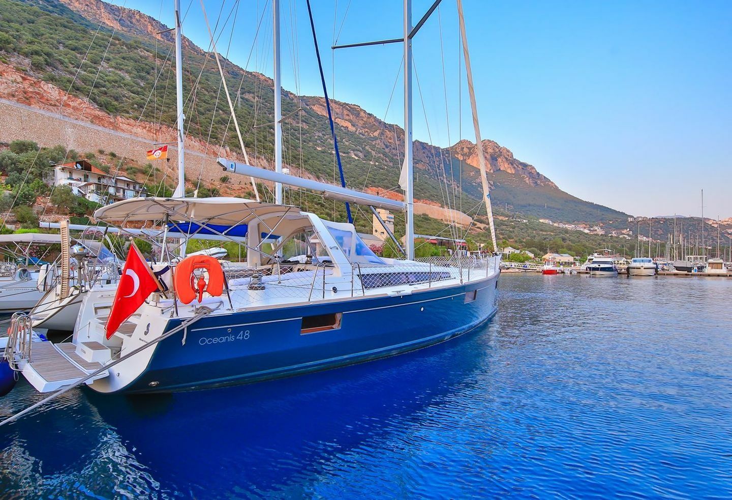 Beneteau Oceanis 48 | Tundra