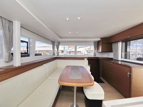 Lagoon 450 F | Oliver