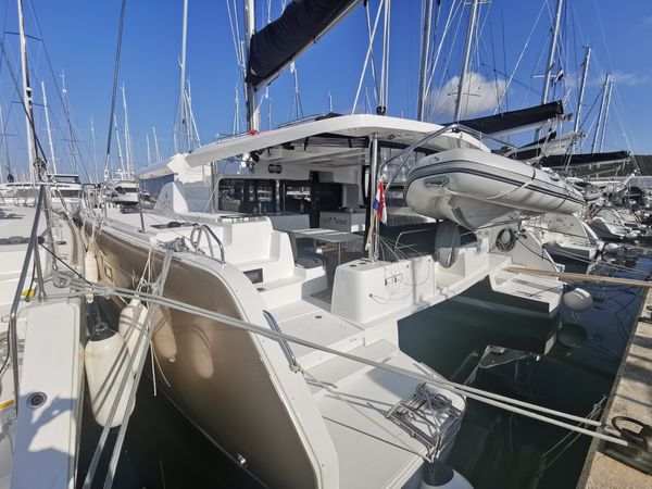 Lagoon 46 | Notorious