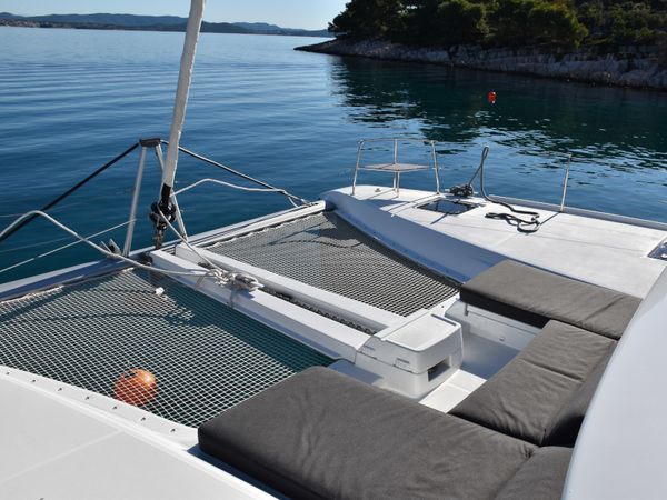 Lagoon 46 | Notorious