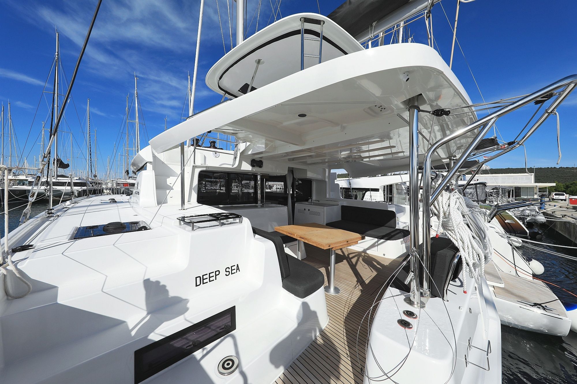 Lagoon 46 | Deep Sea