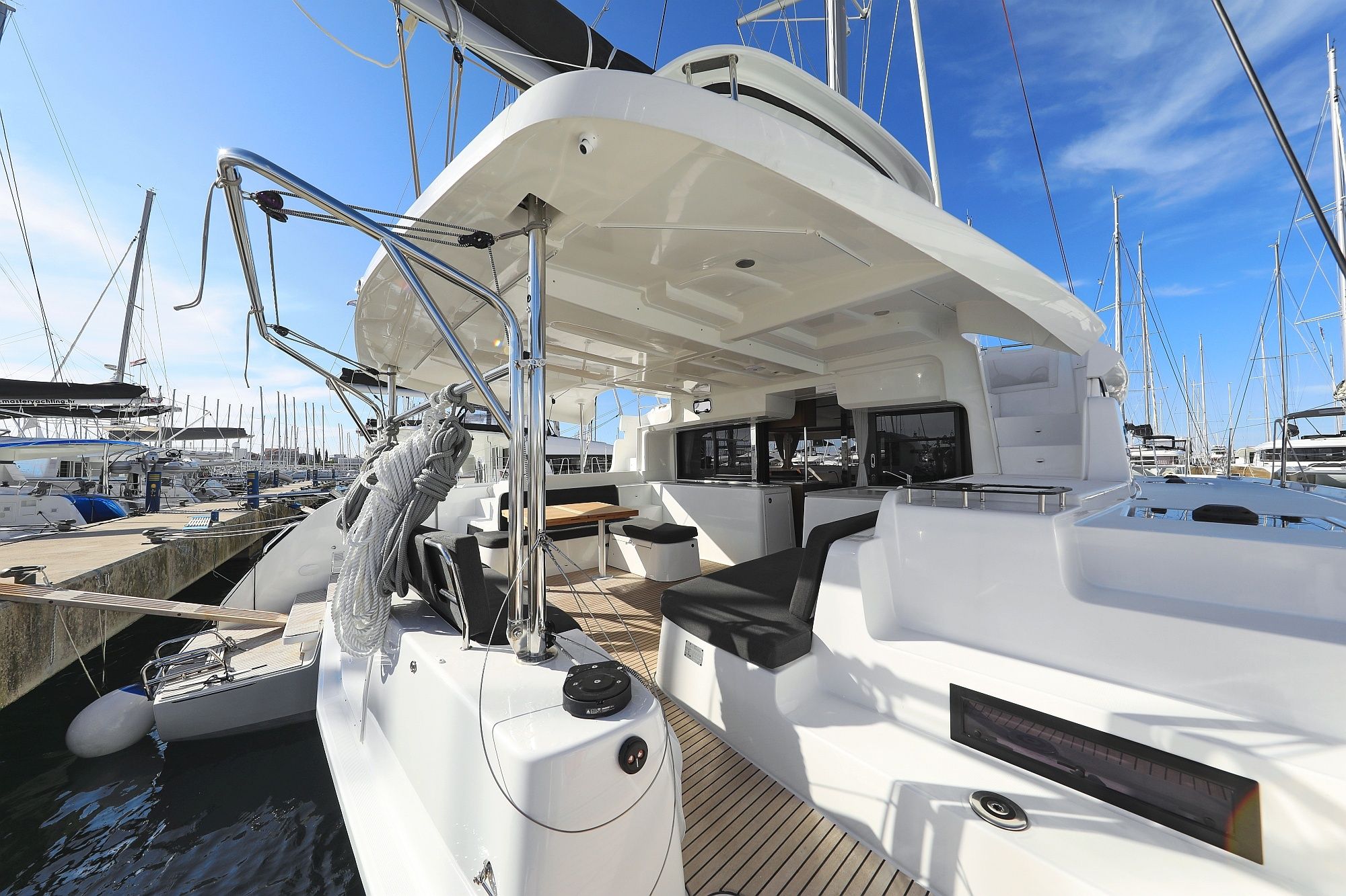 Lagoon 46 | Deep Sea