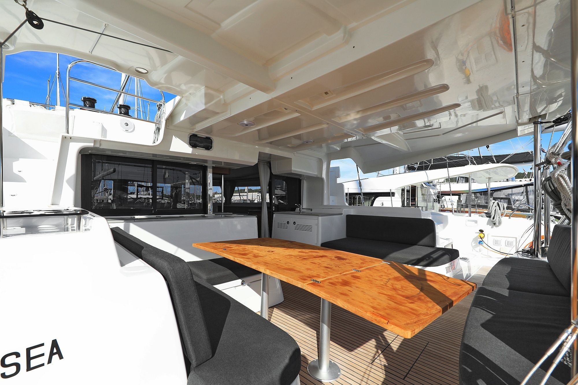 Lagoon 46 | Deep Sea