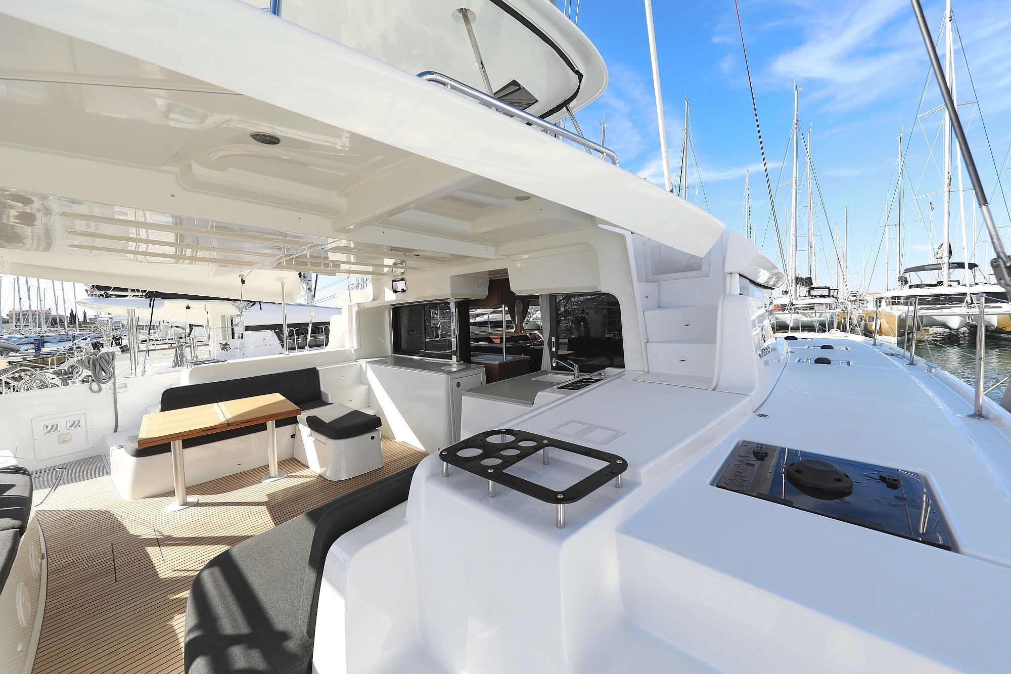 Lagoon 46 | Deep Sea