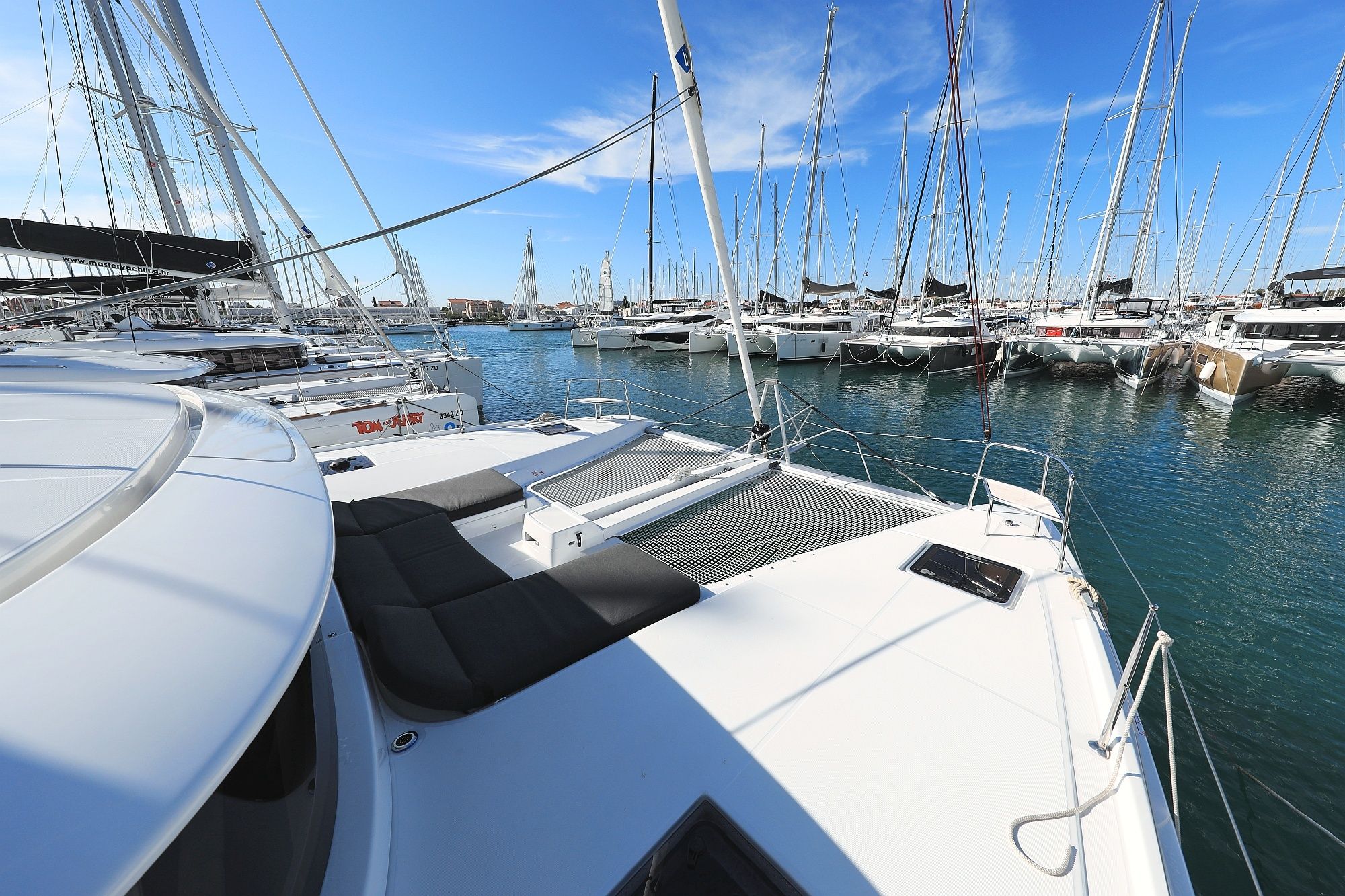 Lagoon 46 | Deep Sea