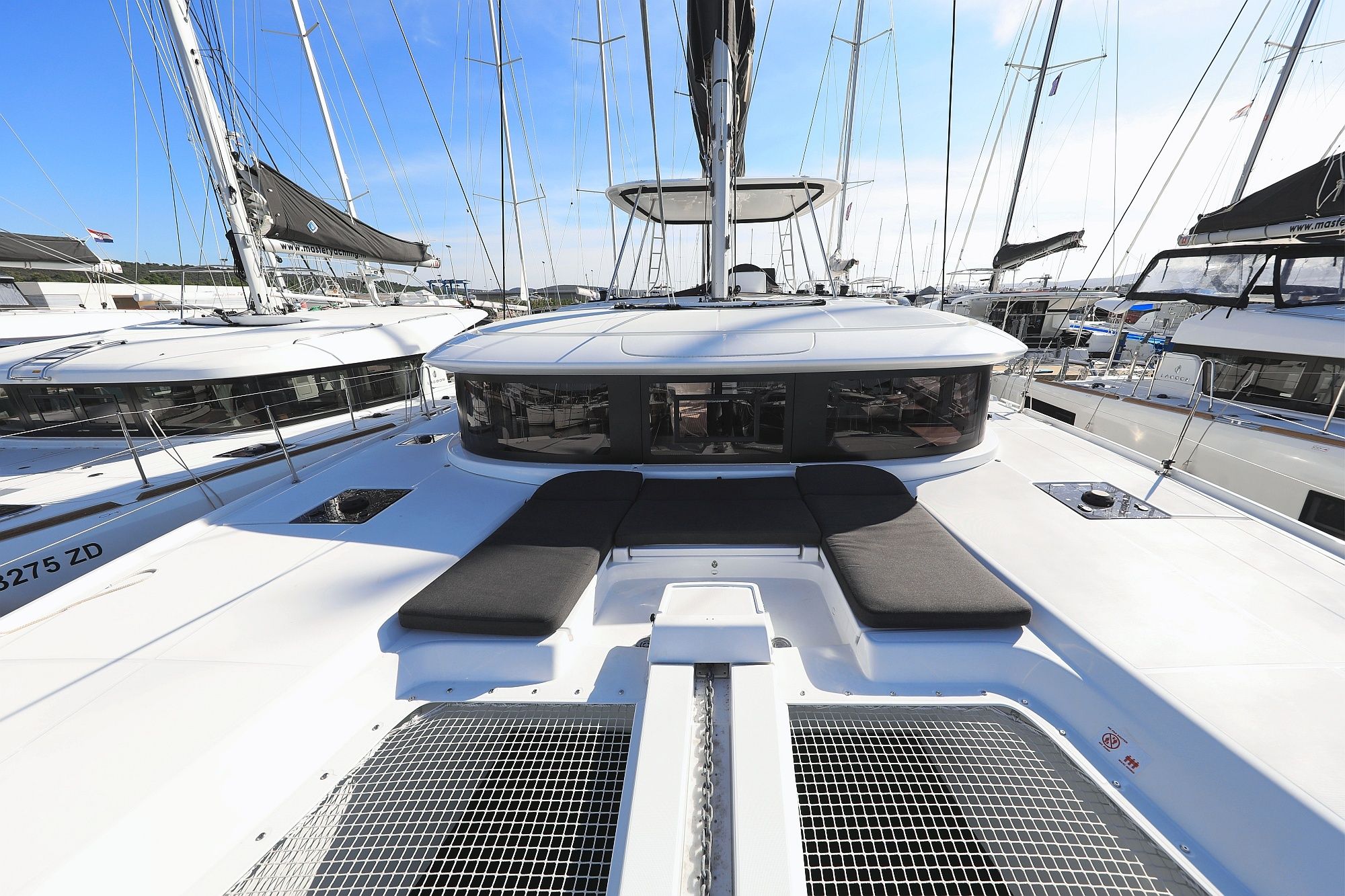 Lagoon 46 | Deep Sea