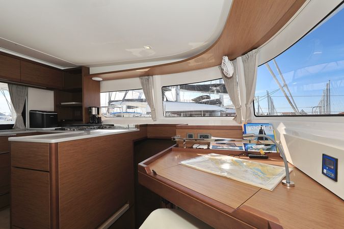 Lagoon 46 | Deep Sea