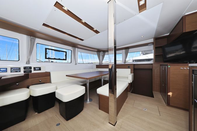 Lagoon 46 | Deep Sea