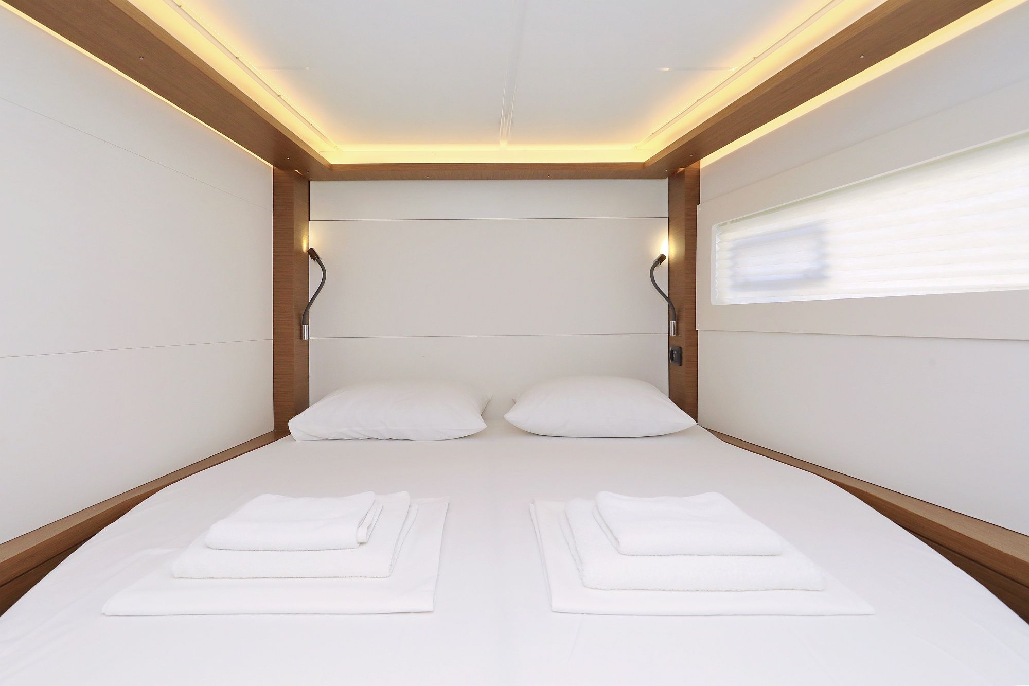 Lagoon 46 | Deep Sea