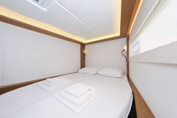 Lagoon 46 | Deep Sea