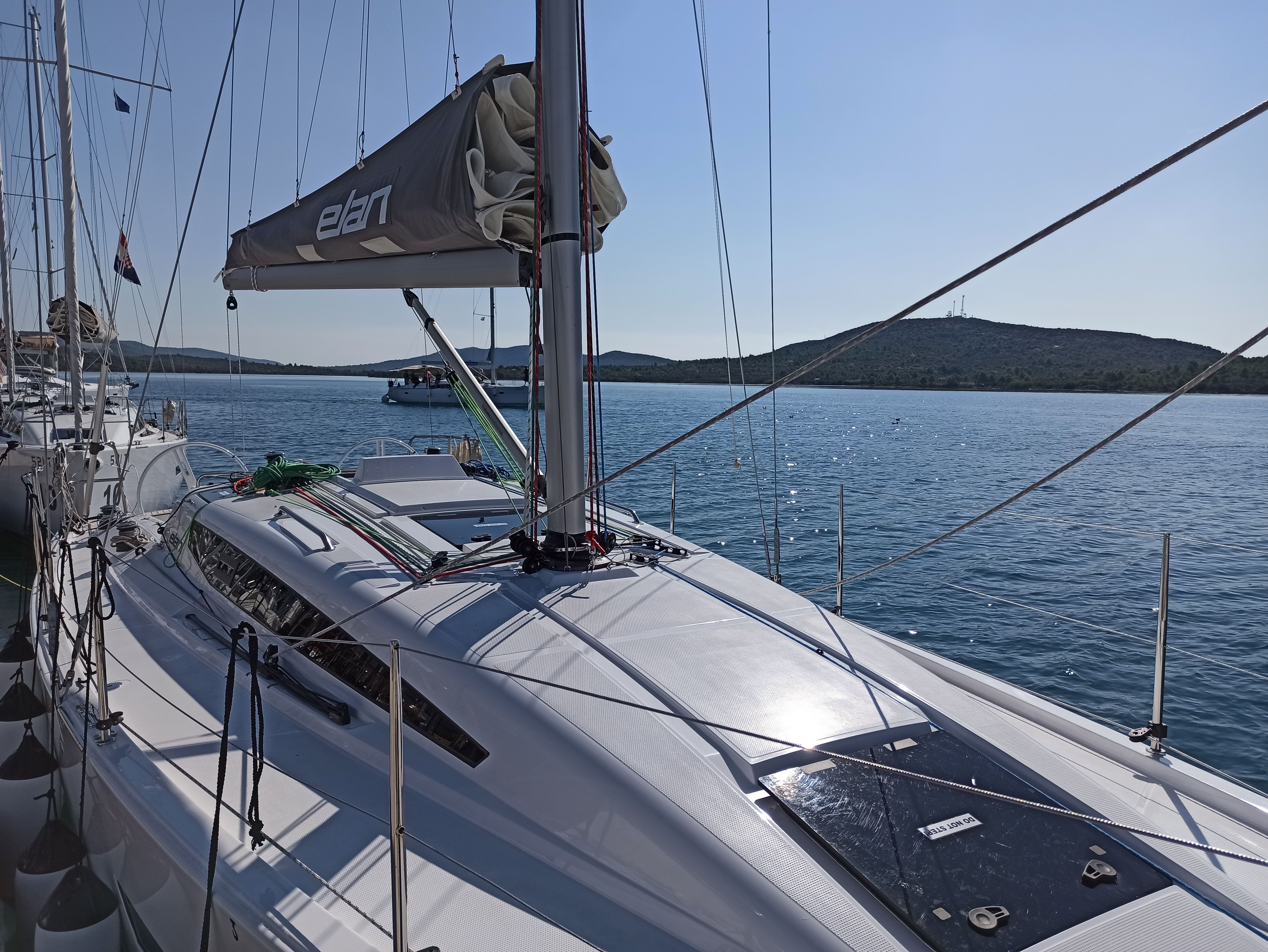 Elan E4 | Helena