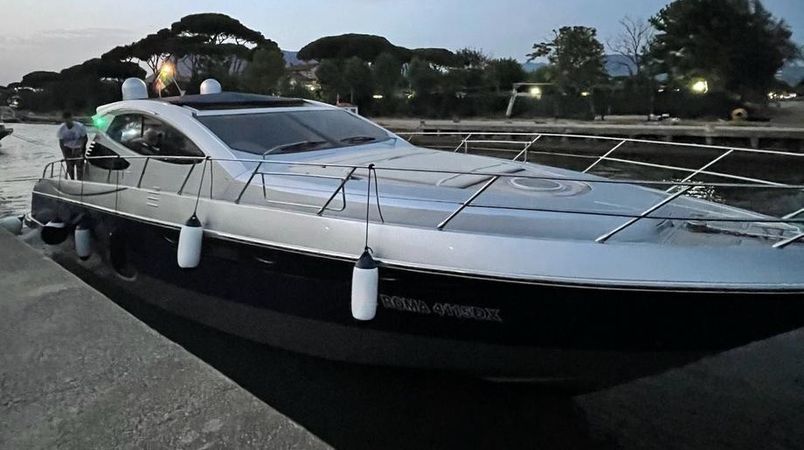 Blu Martin 58 | Lady R