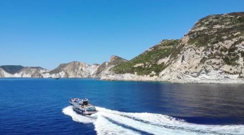 Blu Martin 58 | Lady R