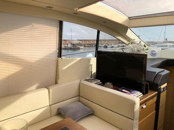 Blu Martin 58 | Lady R