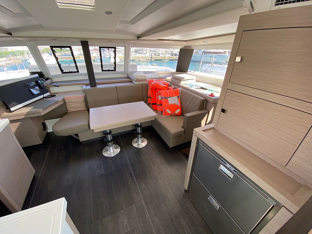 Fountaine Pajot Astrea 42 | Vespera