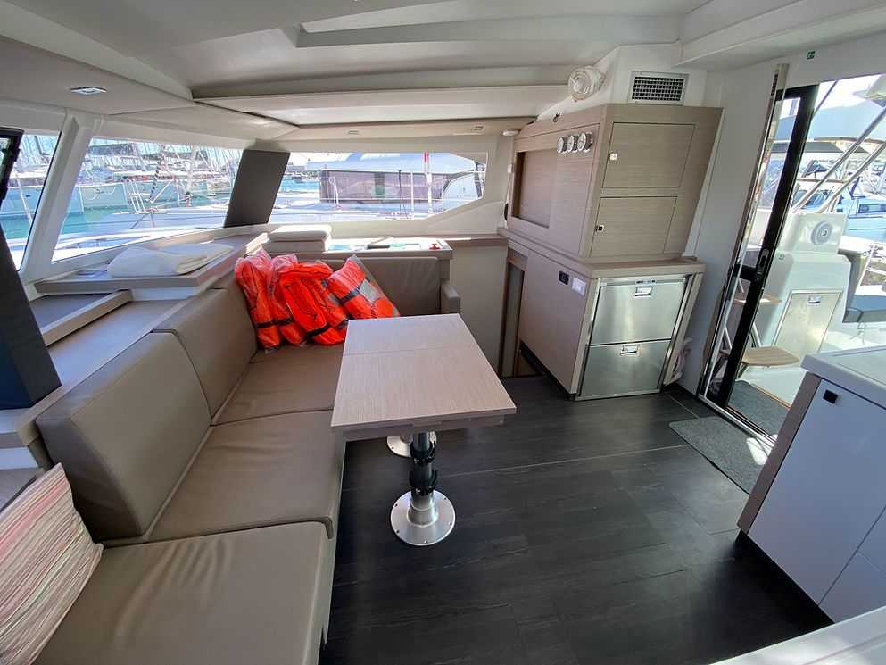 Fountaine Pajot Astrea 42 | Vespera