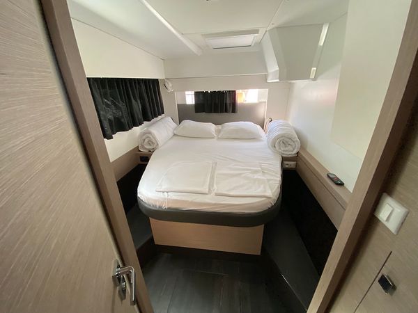 Fountaine Pajot Astrea 42 | Vespera
