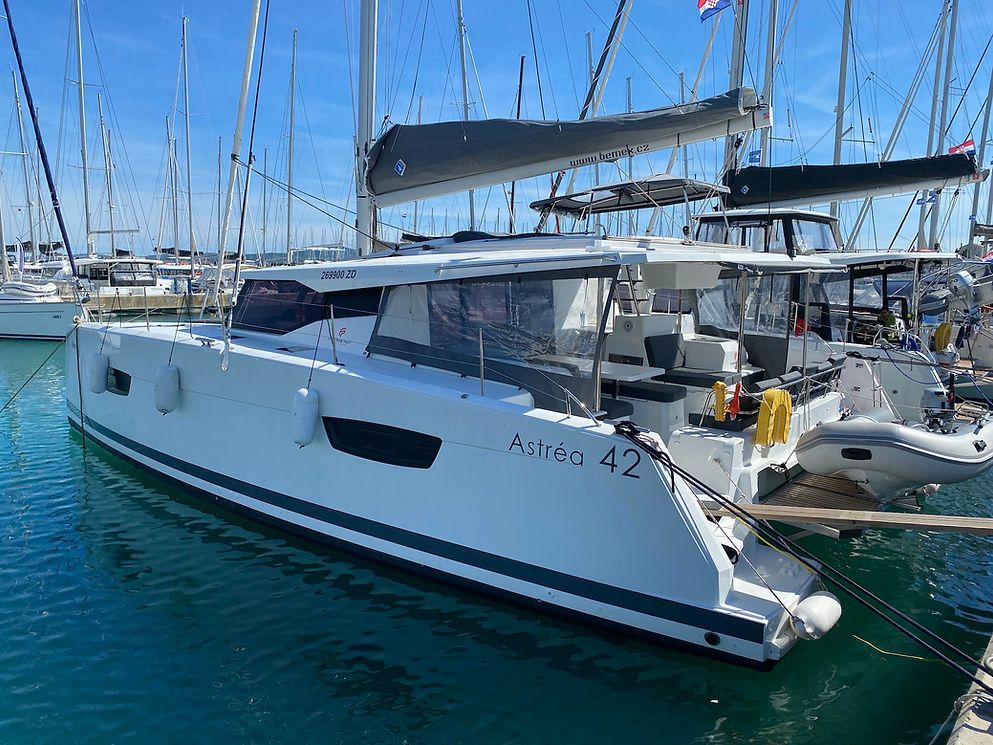 Fountaine Pajot Astrea 42 | Vespera