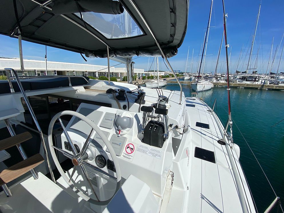 Fountaine Pajot Astrea 42 | Vespera