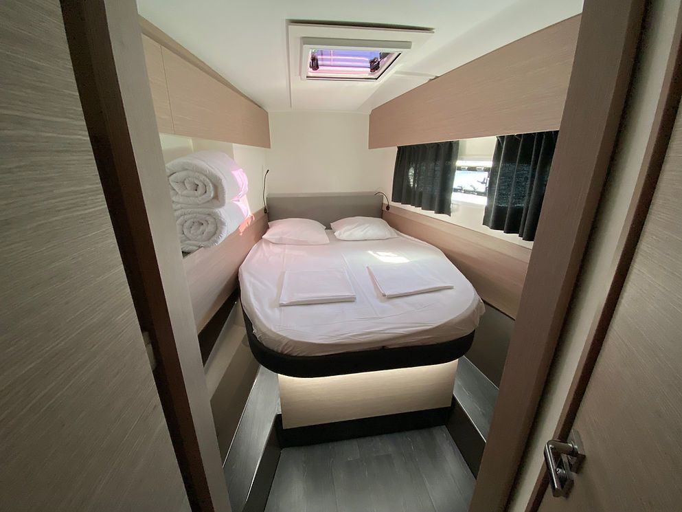 Fountaine Pajot Astrea 42 | Vespera