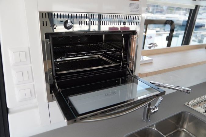 Fountaine Pajot MY 37 | Kalea