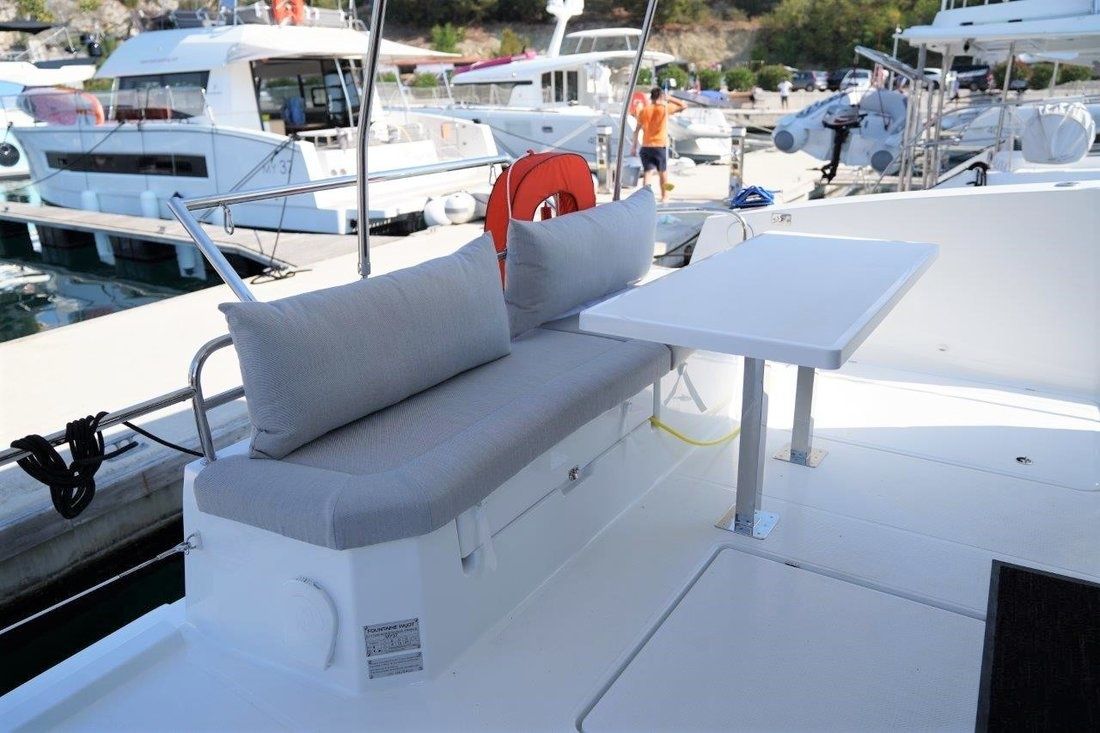 Fountaine Pajot MY 37 | Kalea